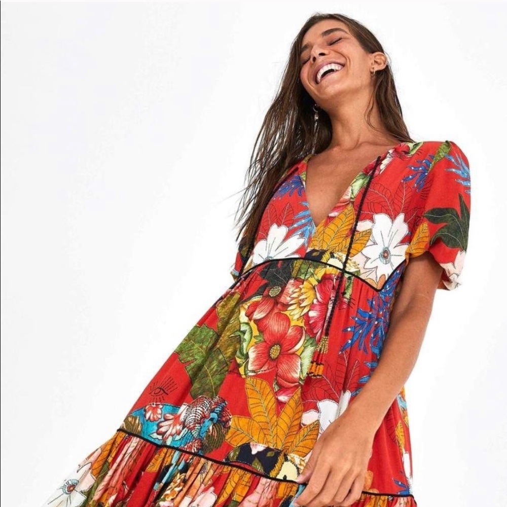NWT Farm Rio Bordado Flores Dress
